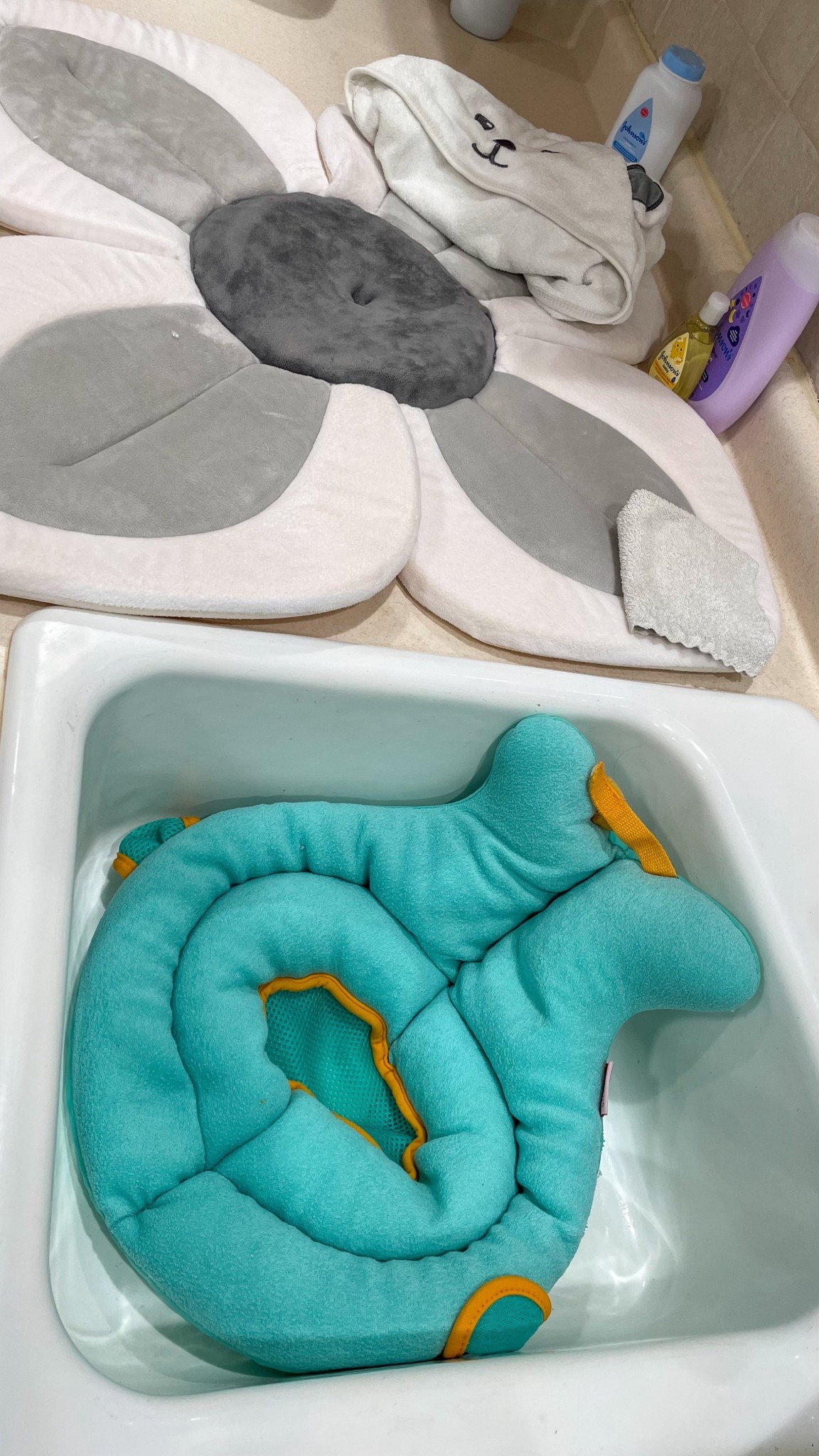 Newborn baby bath essentials. So easy to bathe my newborn with SkipHops sink bath pad! #bathtime #newborn #bathrssentials #newbornbath #sinkbath #babyregistry 

#LTKmomlife #LTKBump #LTKBaby