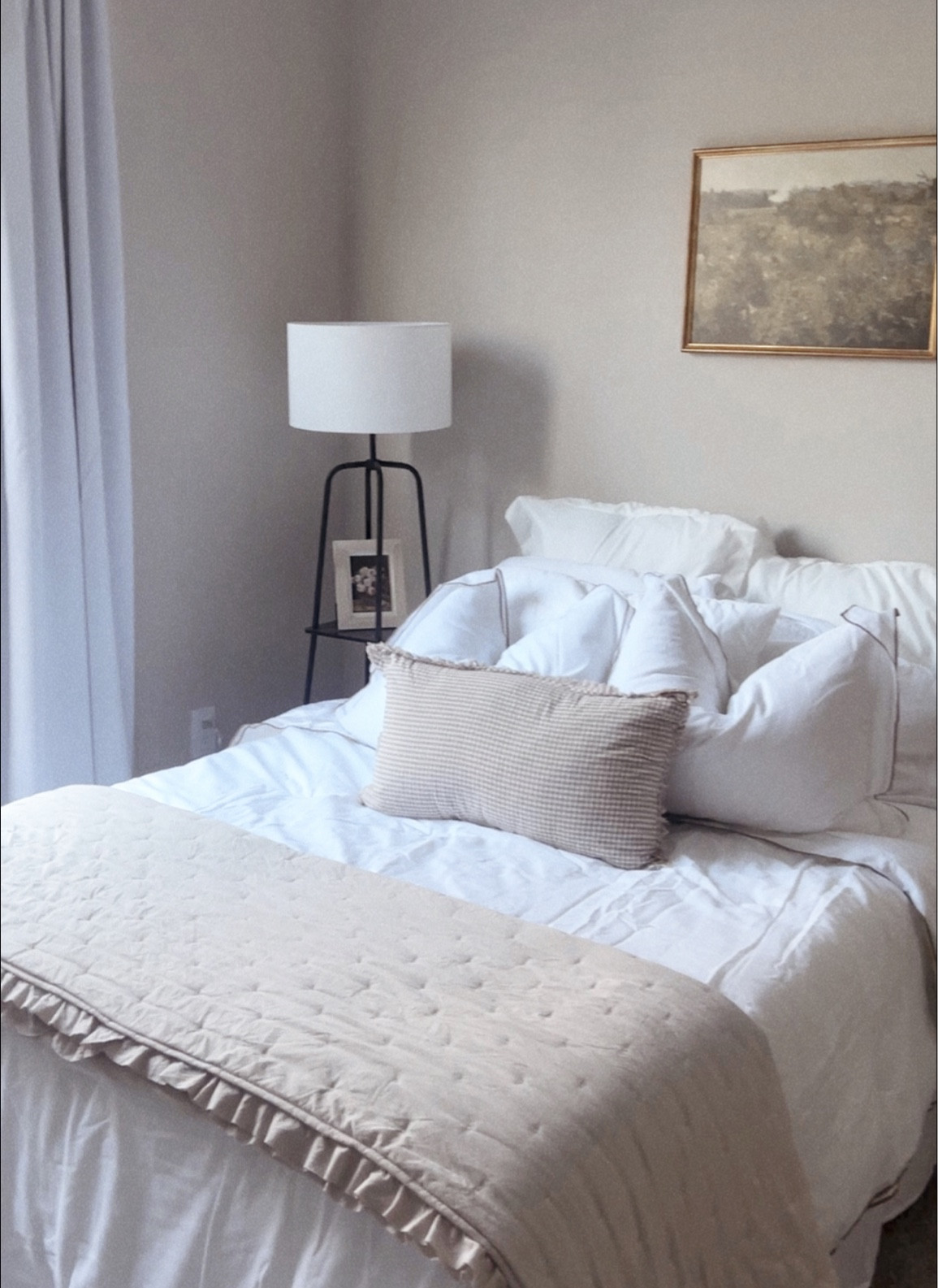 Guest Bedroom Details! 

#LTKfamily #LTKSeasonal #LTKhome
