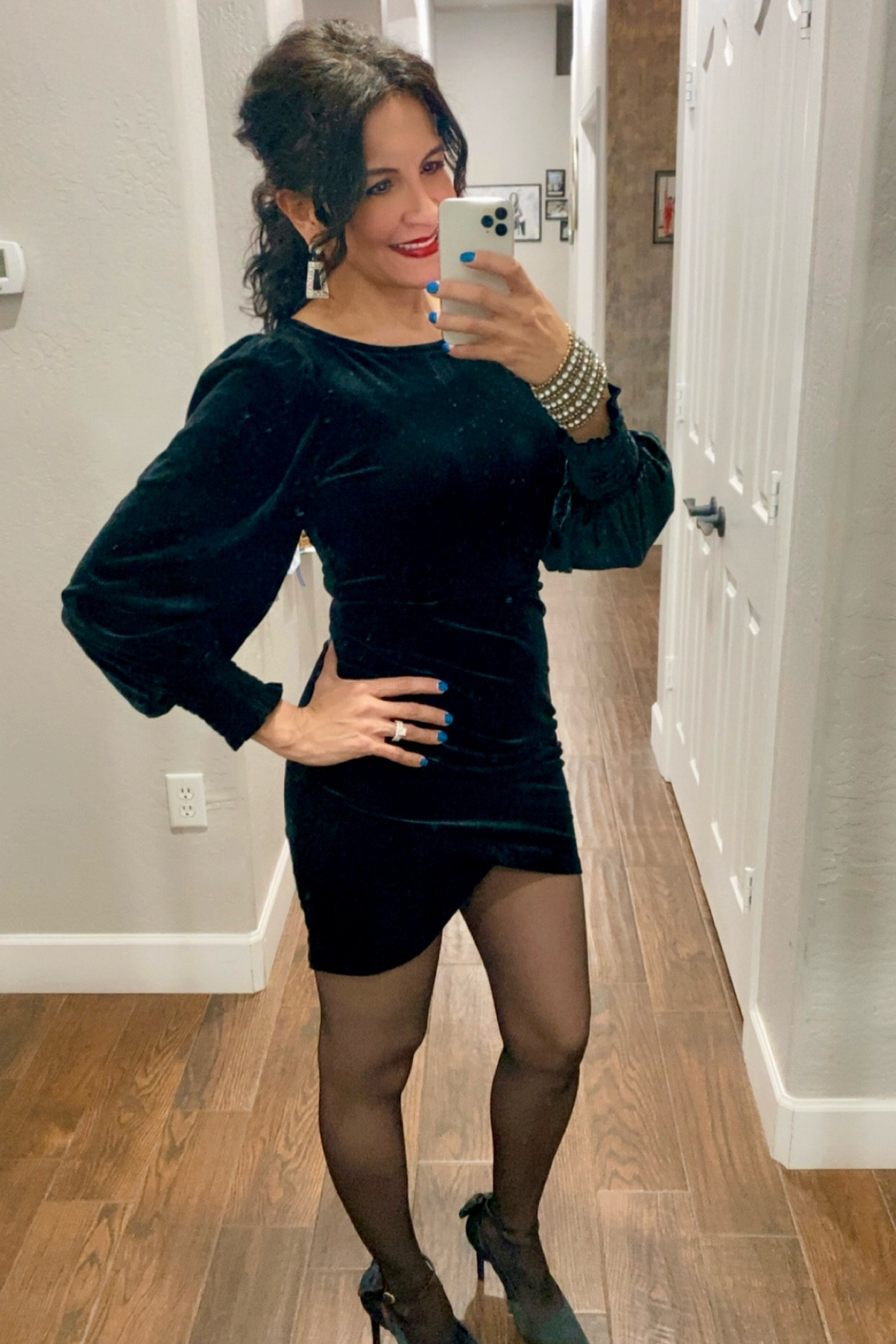 I am so excited to celebrate New Year’s Eve fancy Nancy style 🥰 if you know me, you know dressing up is my favorite 🤩 

Help me decide which outfit you like best? All these are from @Amazon and very affordable 😉 I don’t like to buy super expensive clothing because I change my closet constantly. 

Leave me a comment with your favorite 😍 option 1, 2, 3 or 4?



#creatorsearchinsights #newyearseveoutfitinspo #newyearseveoutfitideas #newyearseveclothes #newyearsevedresses #newyearseveootd #newyearseve2024 #fashionistafaves #amazonfashion2024 #amazonfinds2024 #fashionforless #newcreators #justpost #stylewithnancy 

#LTKOver40 #LTKHoliday #LTKFindsUnder50
