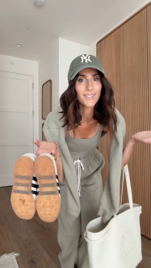 If you also like to look expensive without spending a lot of money… you’re going to love what I found this week at Target! I’m just shy of 5-7” for reference:
Denim jacket: M
Linen pants: XS
Green crochet sweater: M
Striped top:
Jeans: 25
Green sweatpants: S
Green pullover: XS 

 #LTKootd #LTKSeasonal #LTKOver40