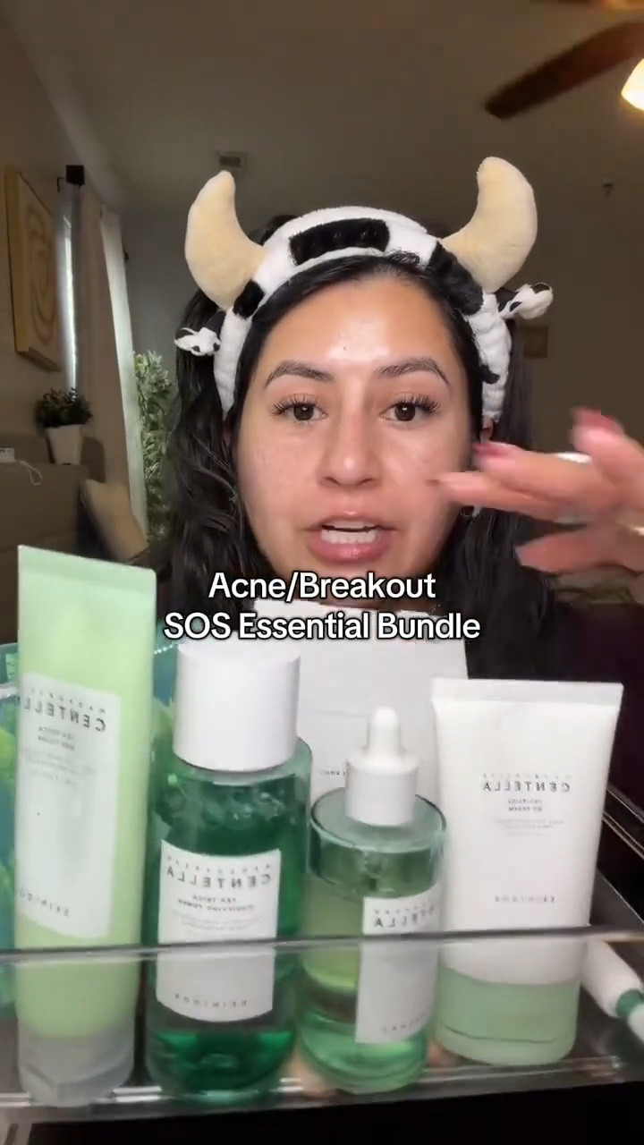 Treating acne and breakouts should not be complicated and Skin1004 made sure of that! 

 #skin1004 #skin1004teatrica #teatrica #acneskincareroutine #acnetreatment #LTKselfcare #LTKU #LTKBeauty