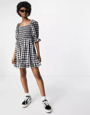 New Look tie back shirred smock dress in black gingham | ASOS (Global)