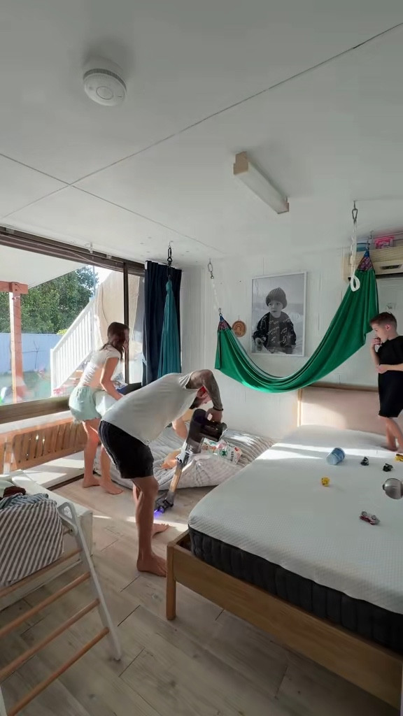 Trying to change bedding with Jassy around is an Olympic sport 💀and Sereia’s facial expressions & personality coming out atm is the best 😭🥹

#LTKhome #LTKaustralia #LTKfamily