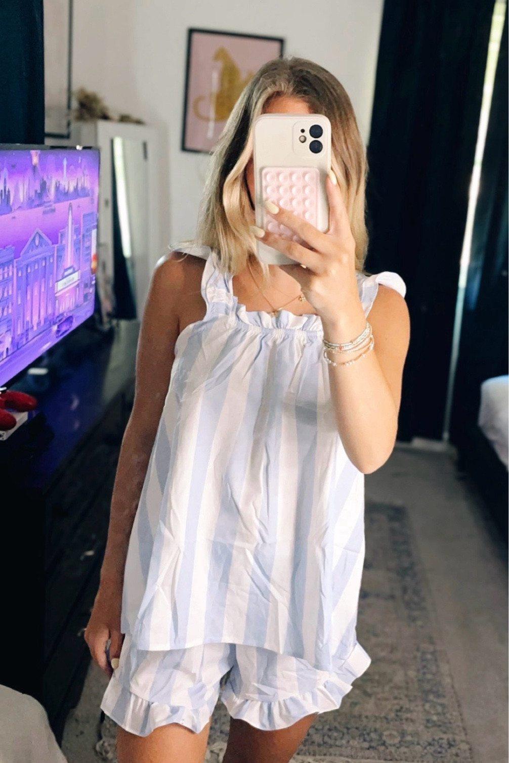 such a cute pj set 🩵

#LTKSummerSales #LTKxNSale #LTKSeasonal