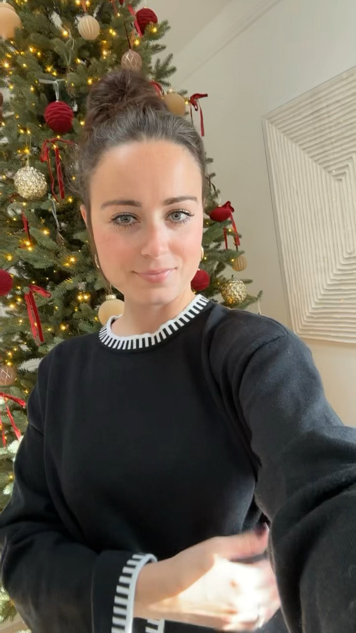 Women’s oversized long sleeve crewneck sweater - comes in multiple colors & sizes. 

#Amazonfashion


#LTKstyletip #LTKhome