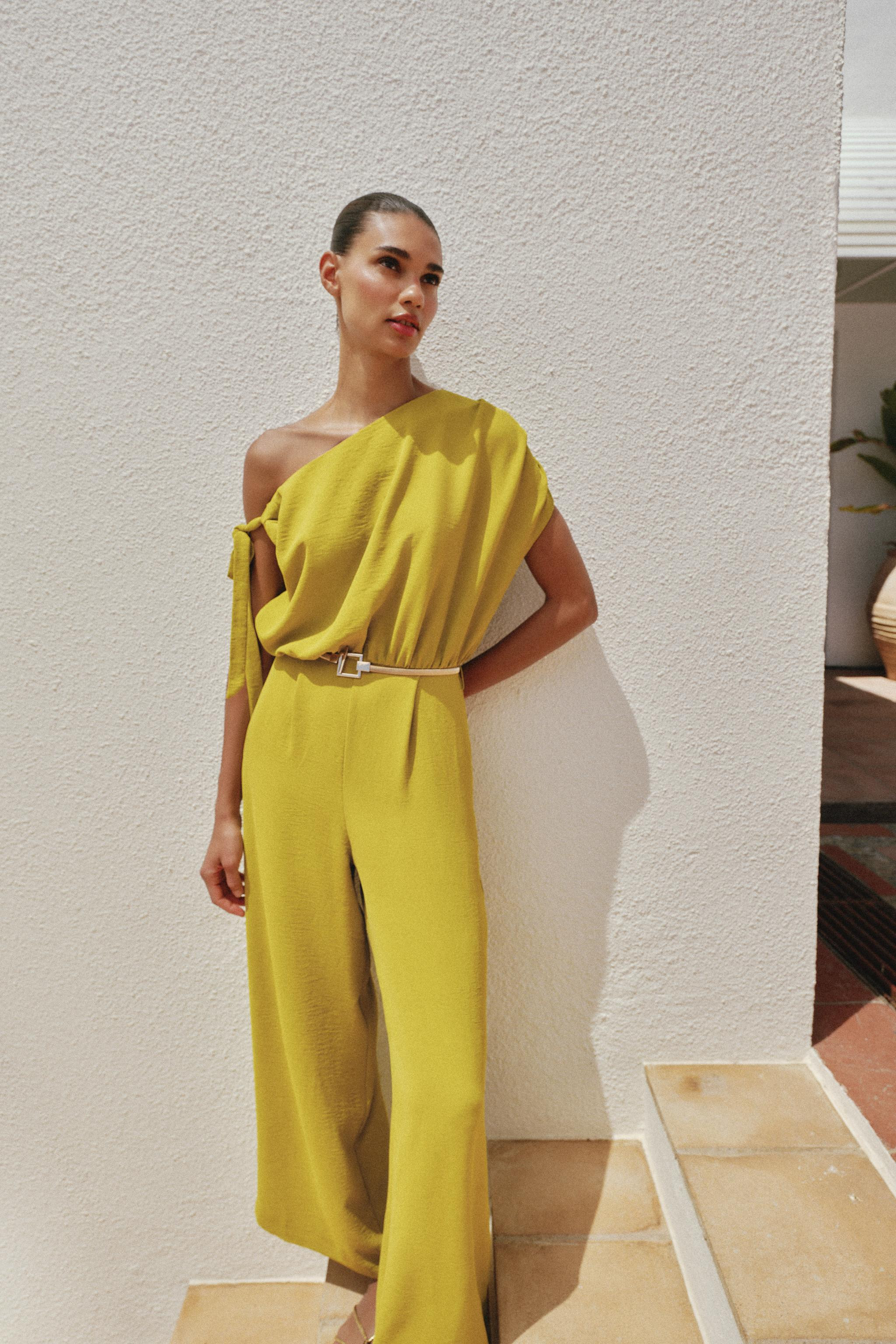 ASYMMETRIC SLEEVE BELTED JUMPSUIT | Zara US