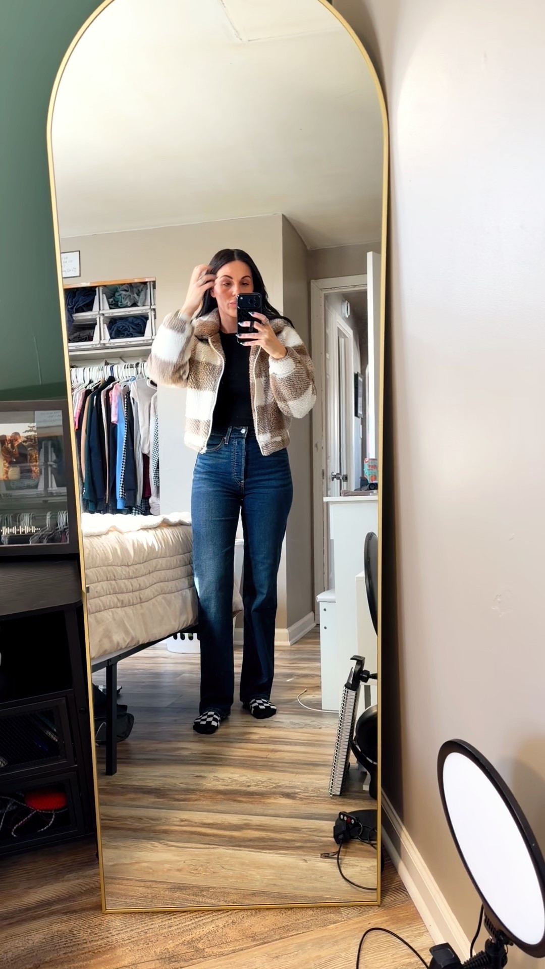 Favorite jeans and perfect if you’re trying to leave your skinny jeans era 

#LTKTall #LTKmomlife #LTKootd