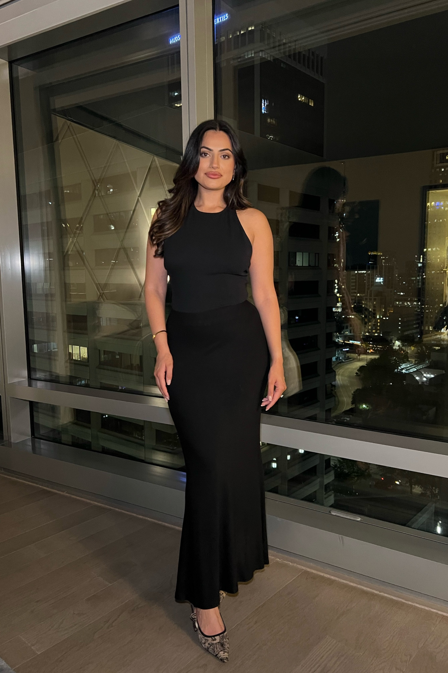 Love this maxi skirt, fits like a glove and feels so soft! 

#maxiskirt #ootn #eveningoutfit 

#LTKHoliday #LTKSeasonal #LTKworkwear