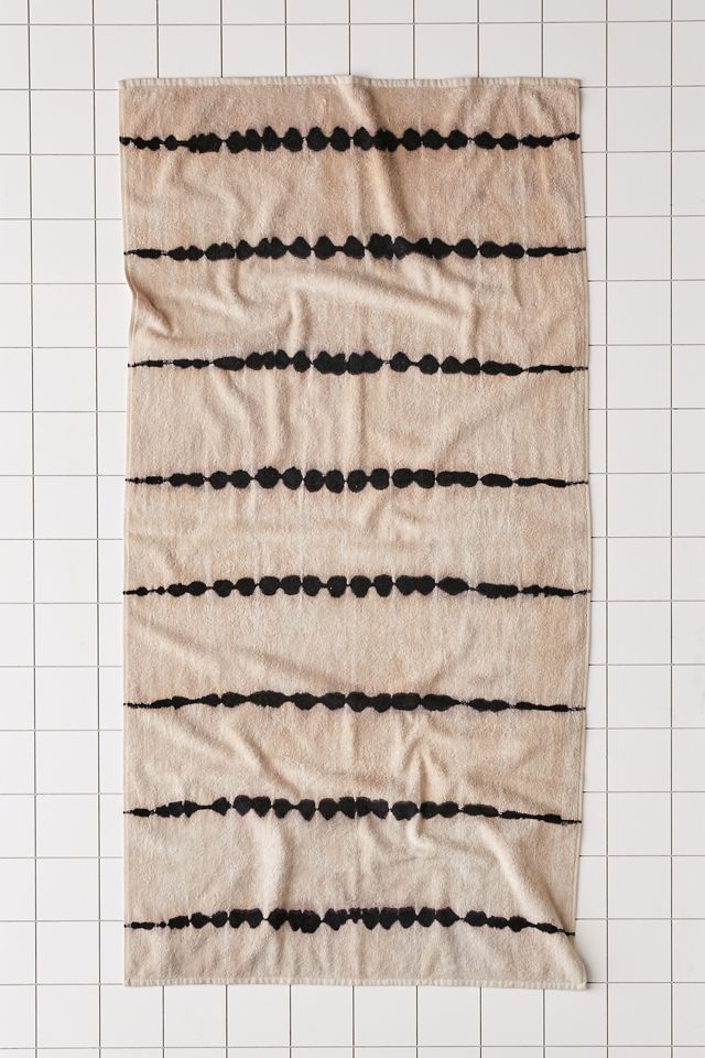 Striped Dye Tech Bath Towel | Urban Outfitters (US and RoW)