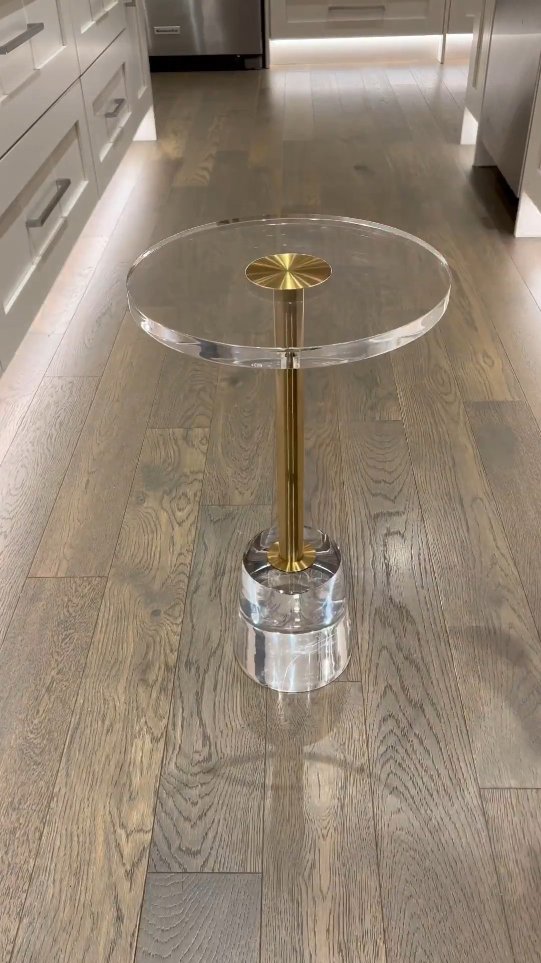 😃

This acrylic pedestal side table is the perfect accent piece. Style it next to your sofa, in between accent chairs, or next to your bathtub! 

Scroll to Shop the look below! 💕

Boucle Sectional
White sectional
Cream sectional
Candle warmer

#LTKStyleTip #LTKSaleAlert #LTKHome