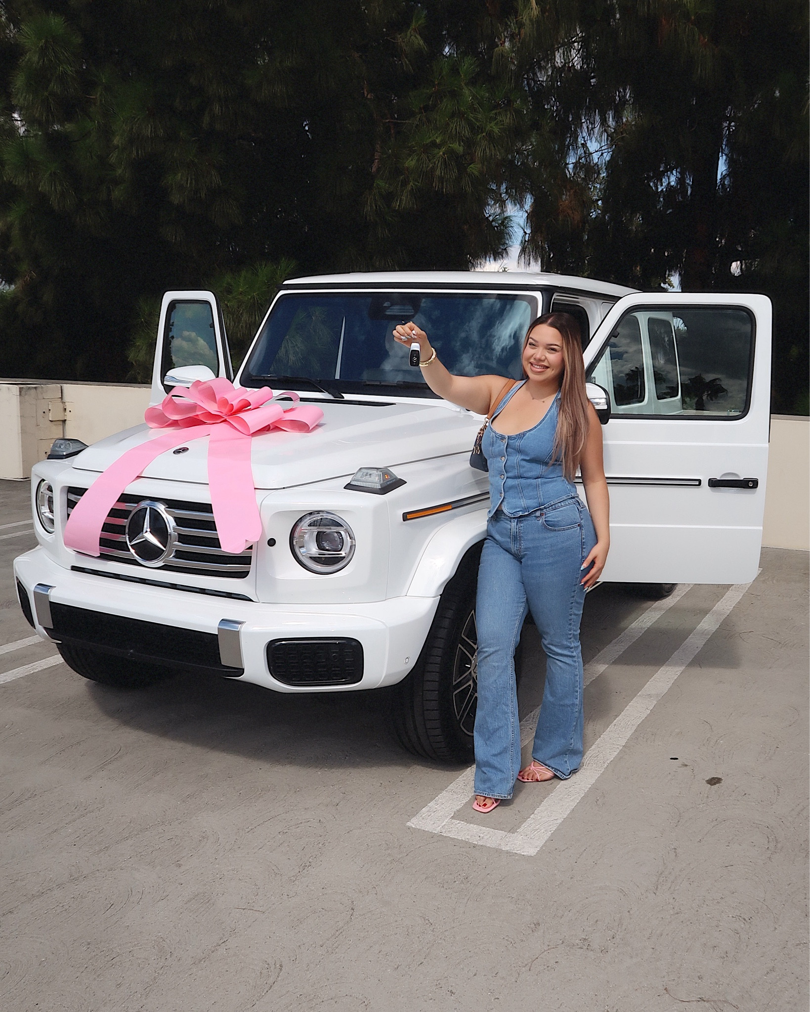 Car shopping fit 🔑🛍️🚙🎀✨ 

#LTKBeauty #LTKStyleTip #LTKMidsize