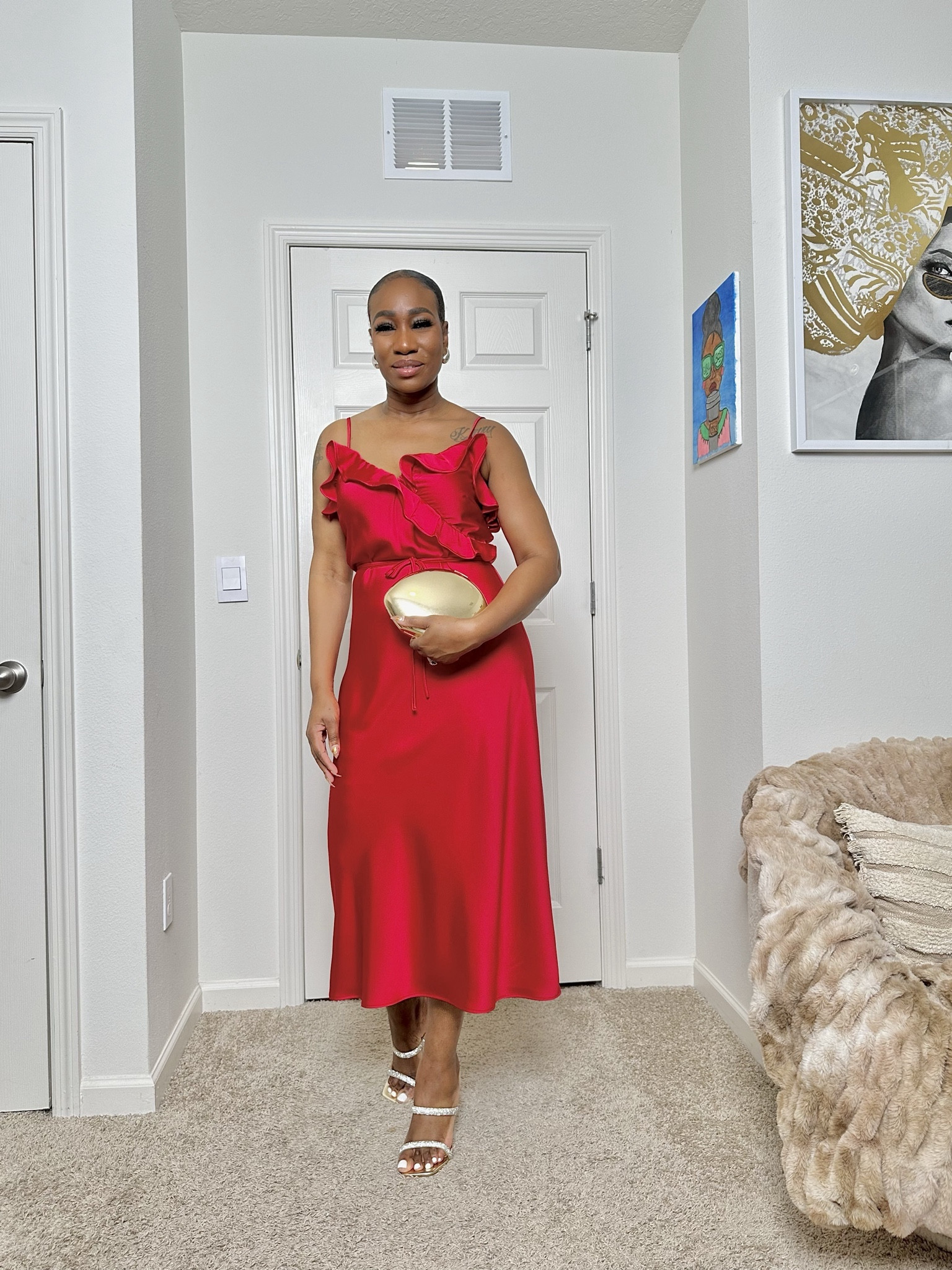 So in love with this ruffle detailed red dress. So perfect for Valentine’s Day. Wearing a side medium and paired it with gold accessories.


#LTKfindsunder50 #LTKSeasonal #LTKstyletip