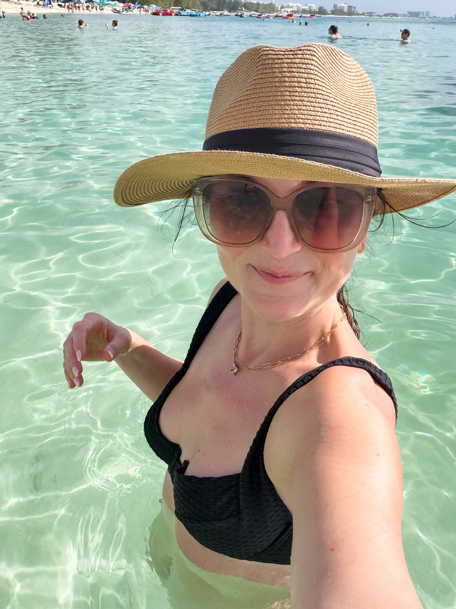 Beach Day | Swim Wear | Bikini Faves 
 Black Swimsuit 

 #LTKdayinmylife #LTKgrwm #LTKSwim