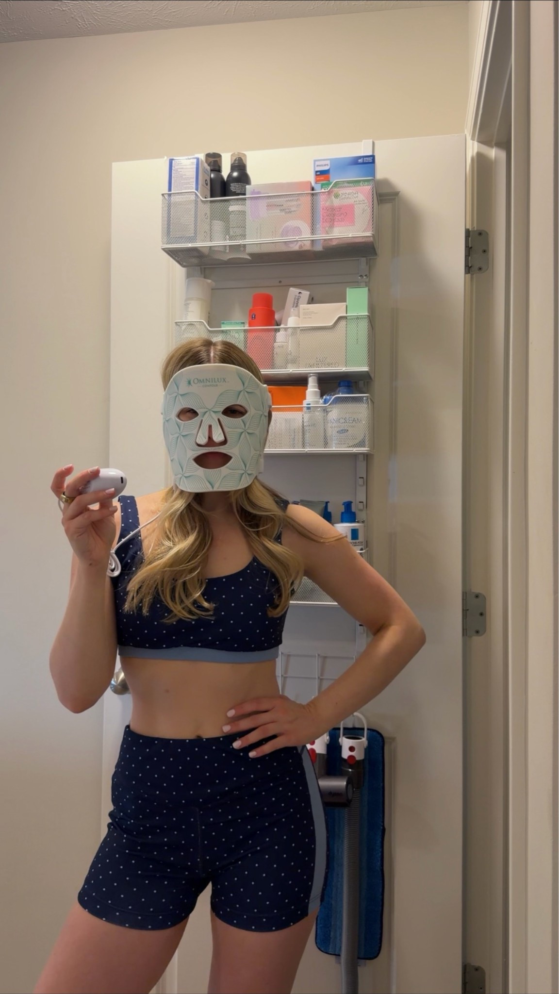 Workout set & red light mask from this a.m.’s vlog! 👟🧖🏼‍♀️✨

#LTKdayinmylife #LTKgrwm #LTKfitnessgoals