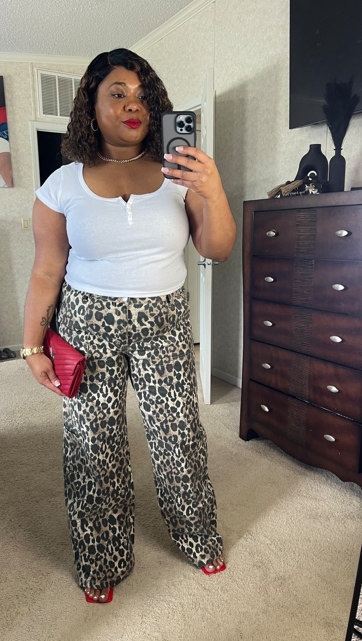 Very cute and stylish cheetah Caiden leg cargos at Walmart less than $20 get yours while they are still in stock ❤️

#LTKFindsUnder50 #LTKStyleTip #LTKMidsize