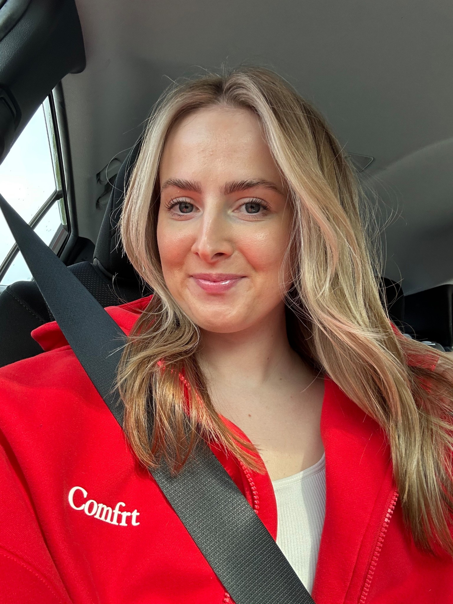 Love me a Comfrt hoodie ❤️

Let’s be twins 🤍 shop below ↓

#LTKStyleTip #LTKFindsUnder100 #LTKPetite