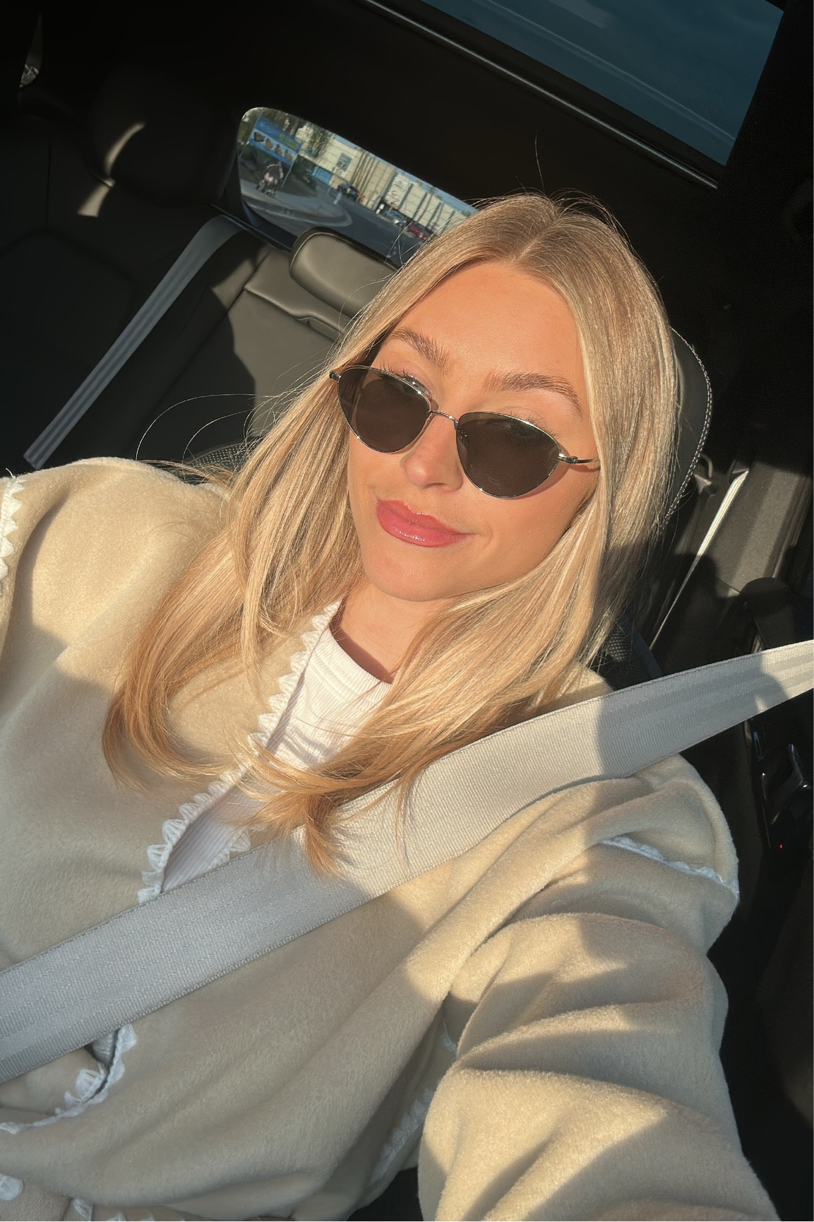 Lip combo 🫦 Mac pencil (soar) + lawless gloss (velvet) 

#LTKbeauty