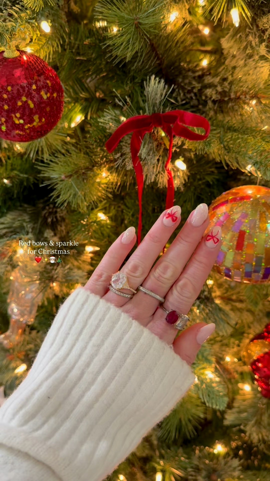 Christmas nails, holiday nails 

#LTKHoliday #LTKdayinmylife #LTKselfcare