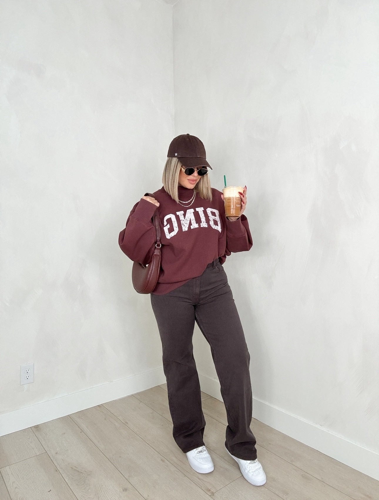 Jeans 31L 
Sweatshirt XL 
#abercrombie #bing #denim #jeans 

#LTKMidsize #LTKFindsUnder100