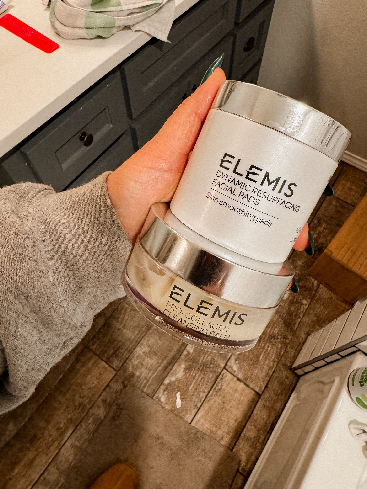 25% off sale!
Winter25

@elemis
#ad
#elemispartner

#LTKplussize #LTKfitness #LTKhome