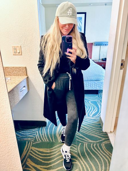 Grandpa chic for an early morning flight. ✈️ Definitely here for the sneaker and sock trend. Sharing this look here!! 👟 💖

#LTKstyletip #LTKover40 #LTKfindsunder100