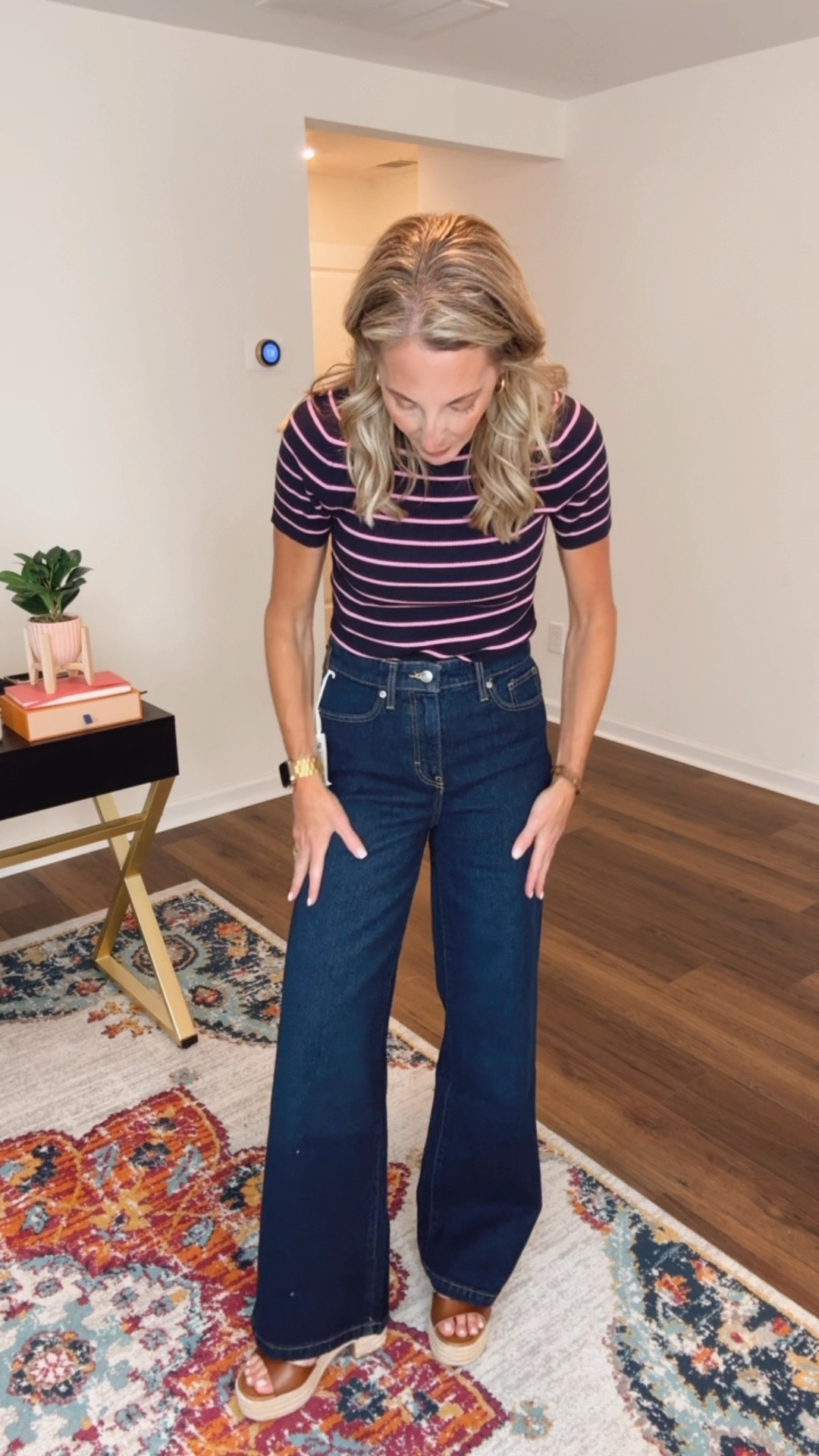 Free assembly women’s high-rise, full length wide leg jeans, the perfect classic pair of jeans for fall. They are flattering from the waist below the gene that will look great with a blazer and heels or a cute top and your favorite flats. Go with your normal size  