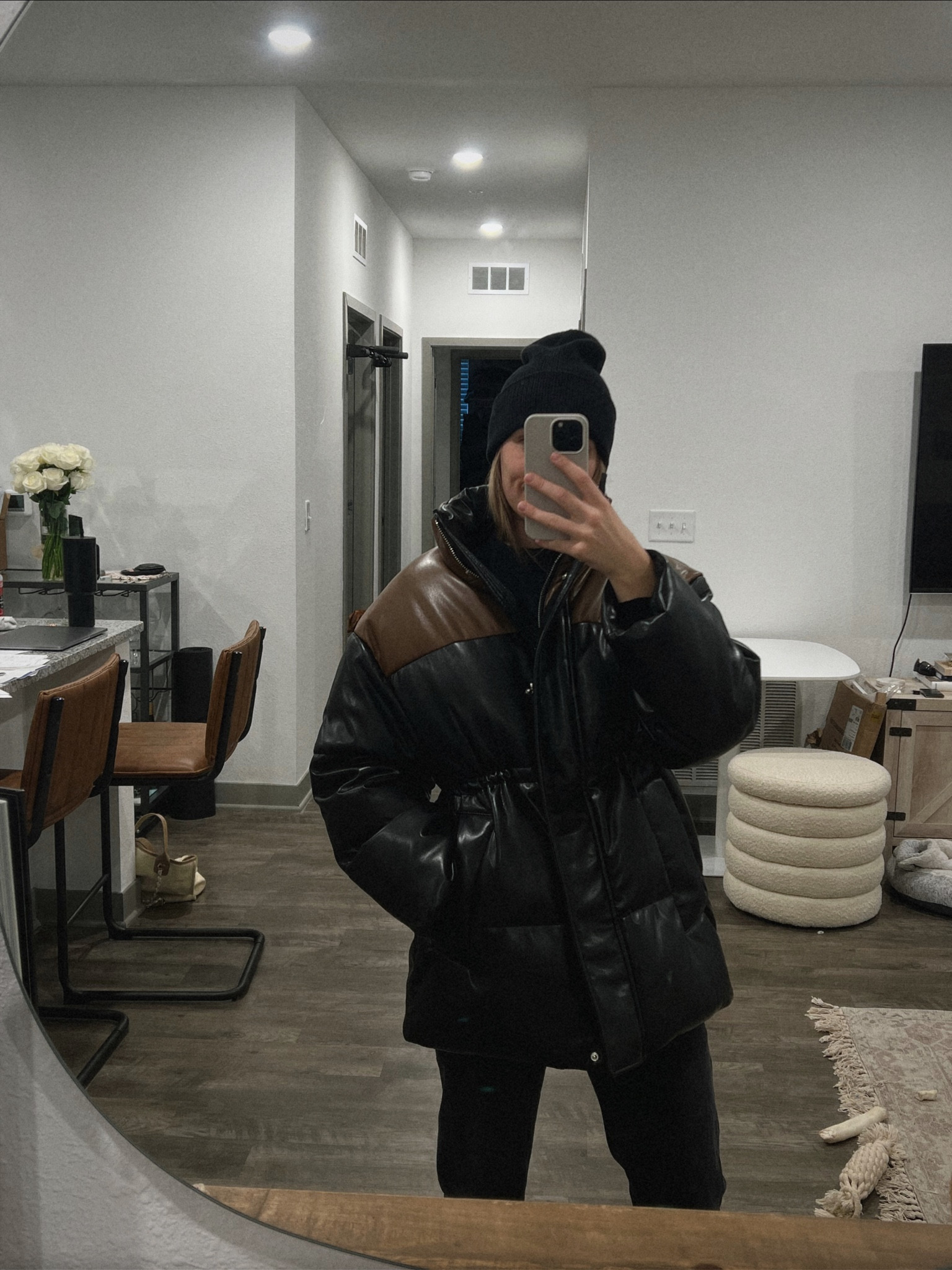 Staple winter coat



#LTKtravel #LTKSale #LTKfit