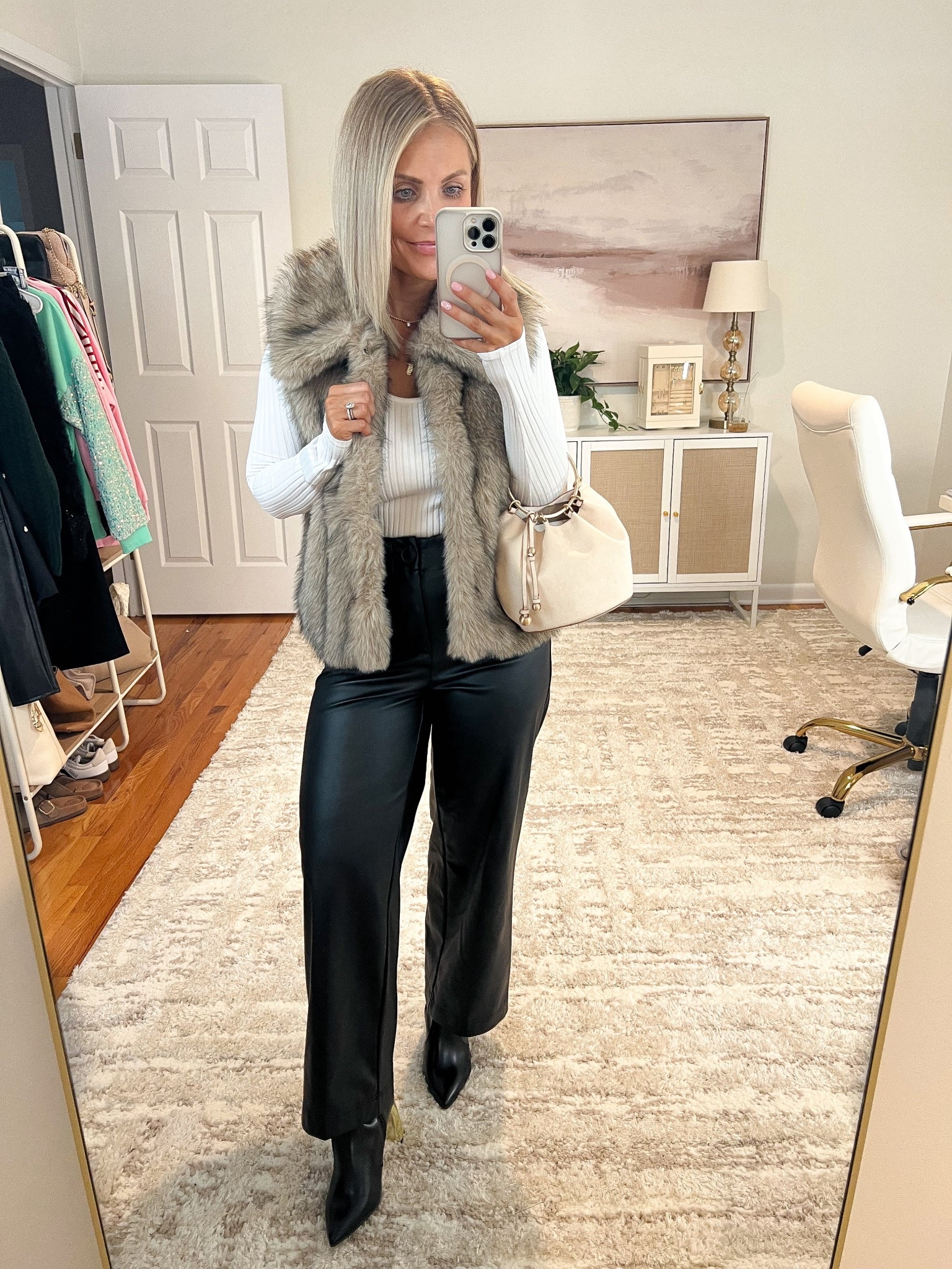 Holiday Outfit idea

Christmas outfit, holiday outfit, holiday dresses, NYE outfit, NYE dress, target fashion, target finds, Walmart fashion, Walmart finds, Amazon fashion, Amazon finds, Christmas sweaters, midsize fashion, petite fashion 

#LTKHoliday #LTKPetite #LTKMidsize