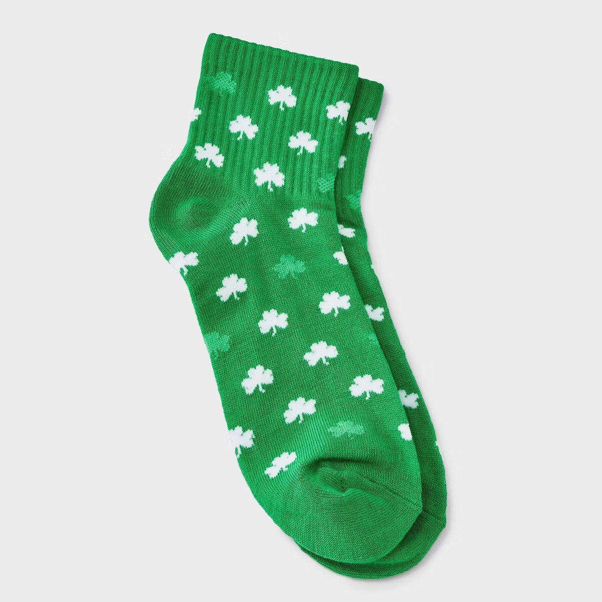 Women's Mini Shamrock Ribbed St. Patrick's Day Ankle Socks - Green/White 4-10 | Target