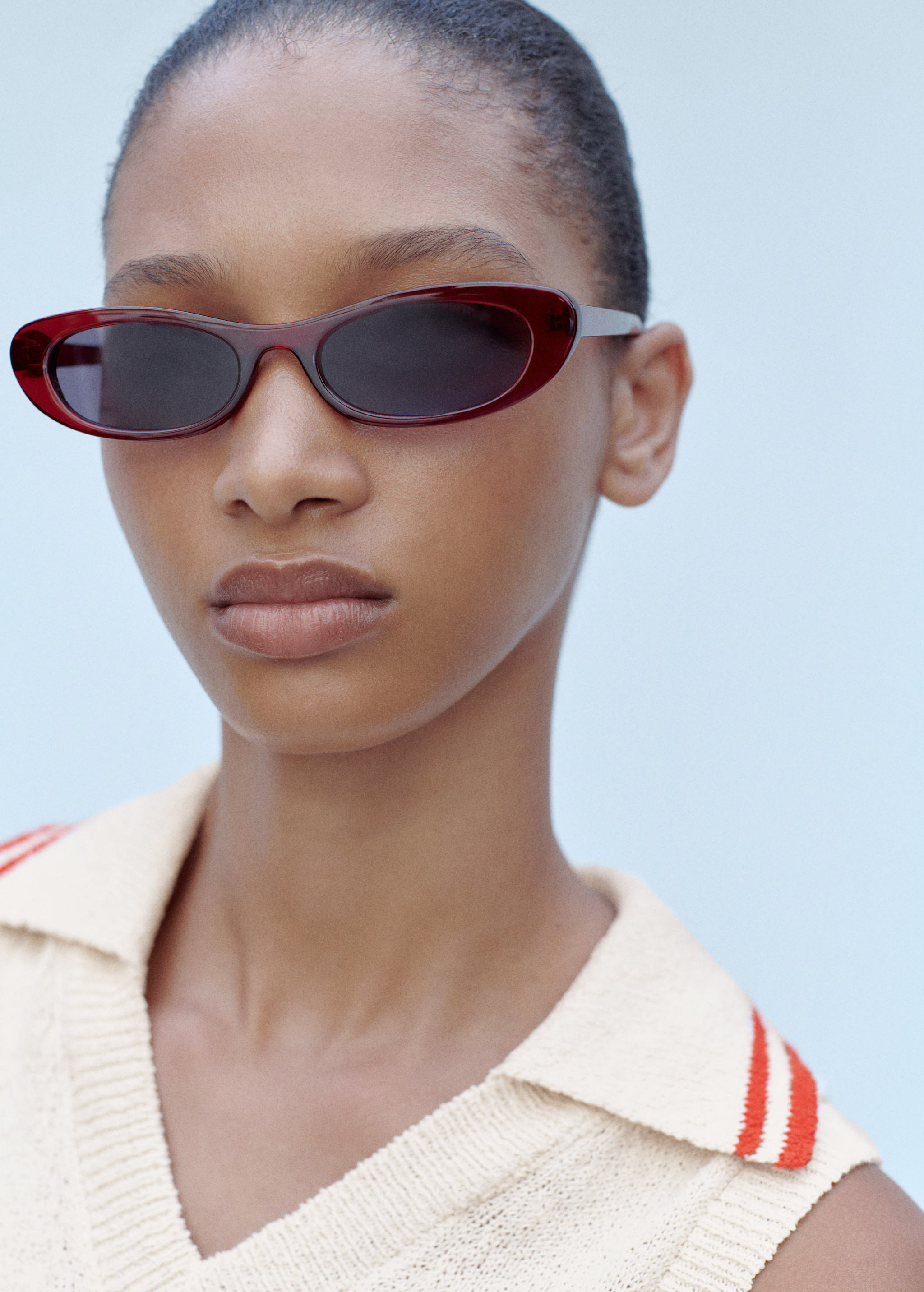 Oval sunglasses | MANGO (UK)