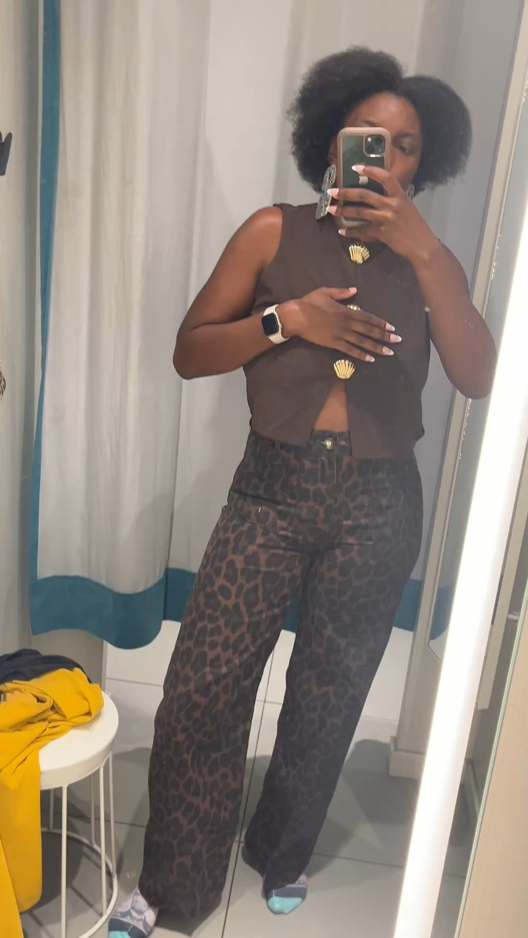 Cutest leopard pants wearing a size 8 

#LTKMidsize #LTKSeasonal #LTKFindsUnder100