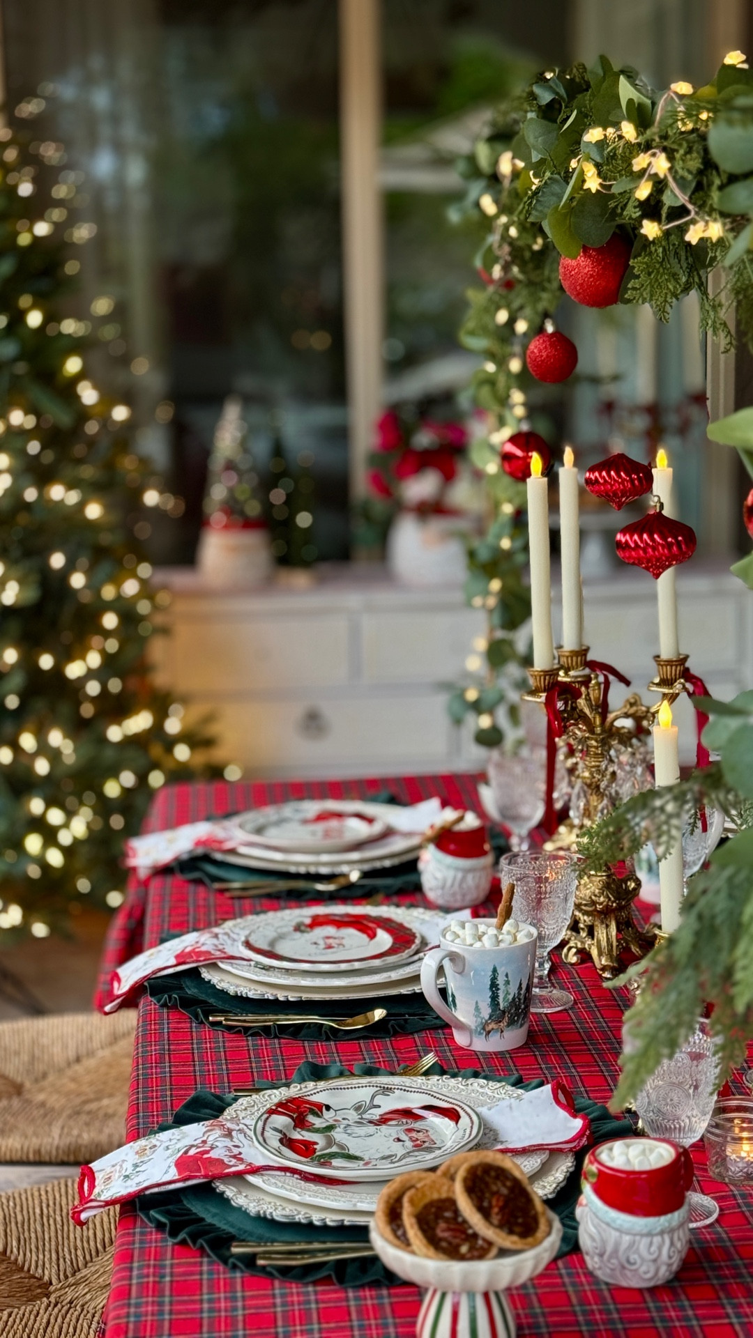 Classic Christmas Alfresco (that doesn’t have to be alfresco of course) 

Featuring cute Santa pieces from @mudpiegift Remember to use my discount code JOY15 for 15% off your Mud Pie order. 

Christmas alfresco, Christmas tablescape, tabletop decor, tablescape, holiday table, Christmas table, Santa plates, table rod, table rod decor  

#LTKSeasonal #LTKHoliday #LTKHome