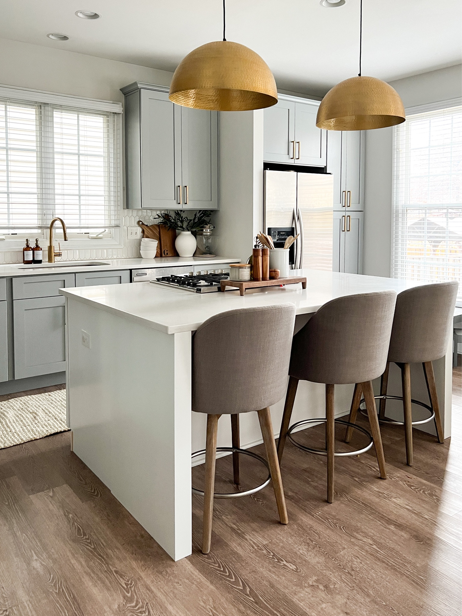 Home decor, kitchen, world market, amazon, cabinet pulls, gold, neutral, bar stools, counter stools, wayfair, Target, kitchen styling

#LTKFind #LTKfamily #LTKhome