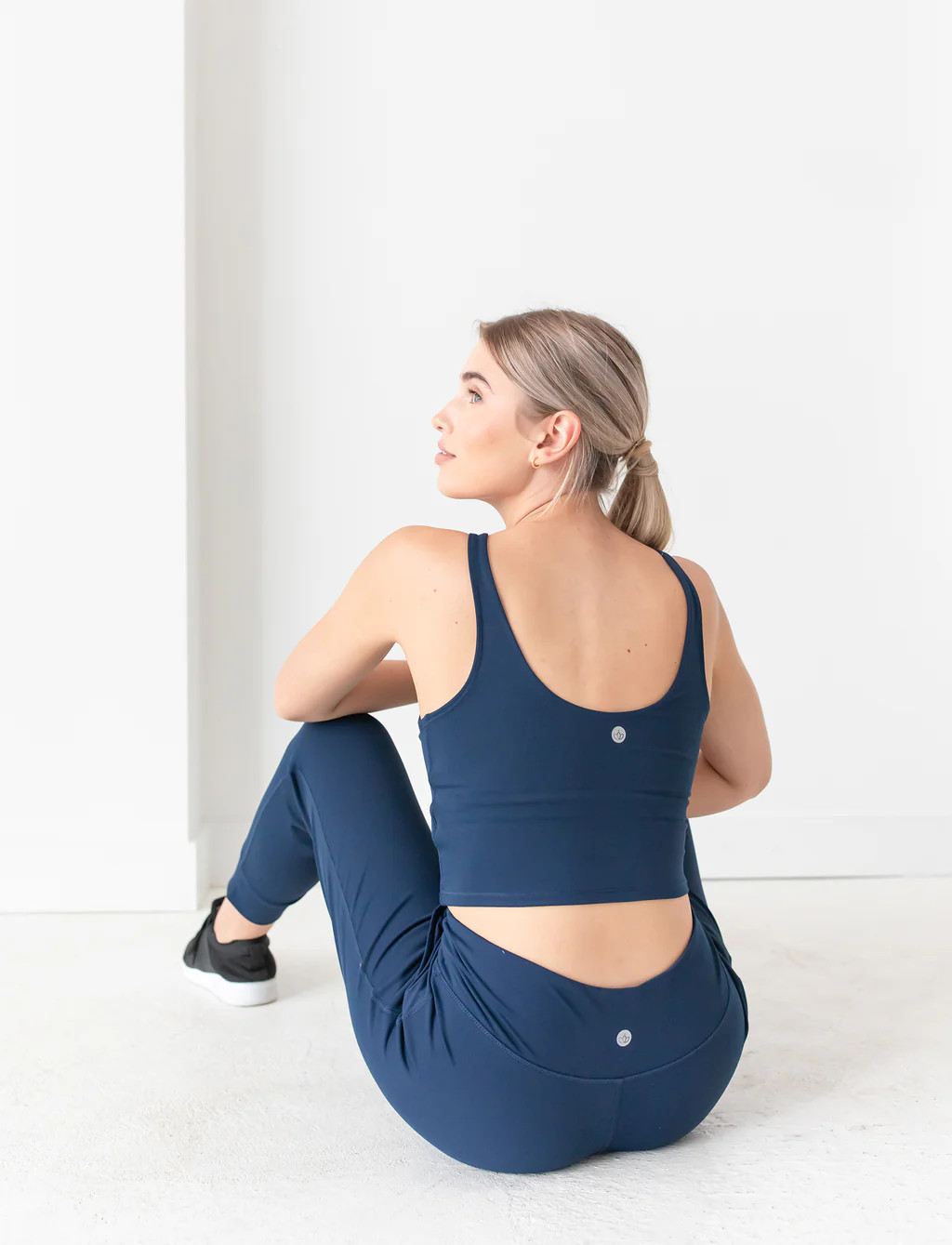 LADIES HIGH NECK POWER CROP TANK | Jill Yoga