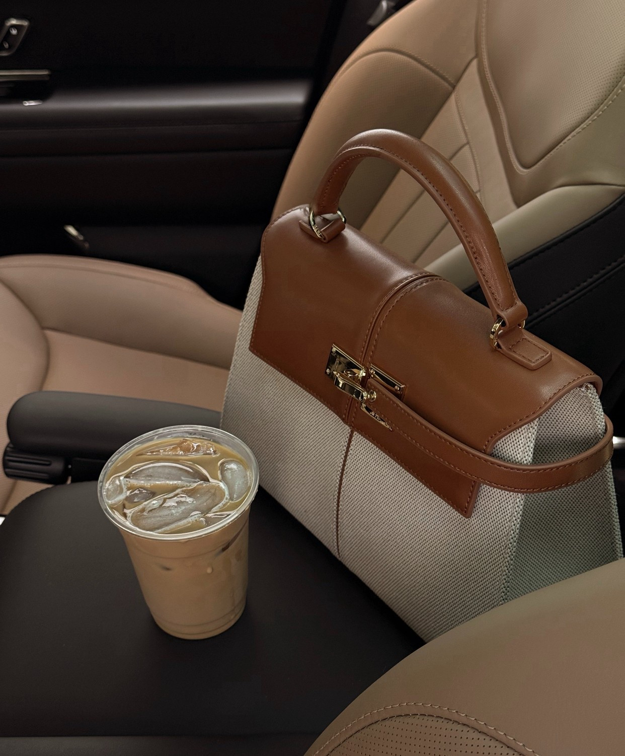 My favorite elevated amazon find is ON SALE! amazon fashion, amazon bag, purse spring fashion, summer outfit 

 #LTKSeasonal #LTKStyleTip #LTKItBag

#LTKSaleAlert #LTKootd #LTKTravel