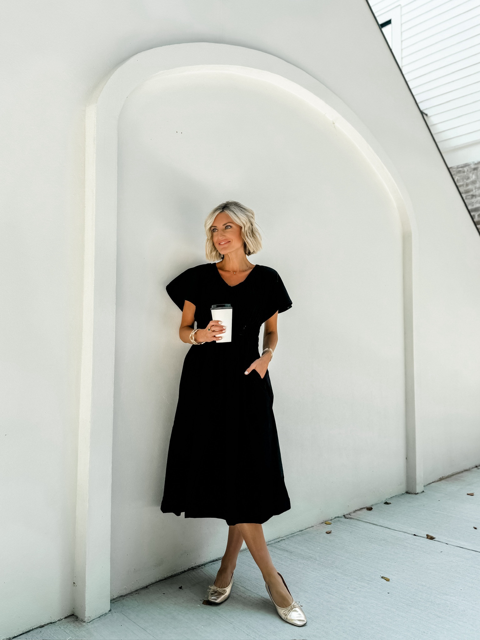 This dress is from Walmart! Such a cute midi dress! Wearing XS!

Loverly Grey, Walmart finds, summer dress, transitional dress, work outfit, teacher outfit, workwear 

#LTKStyleTip #LTKWorkwear #LTKFindsUnder50