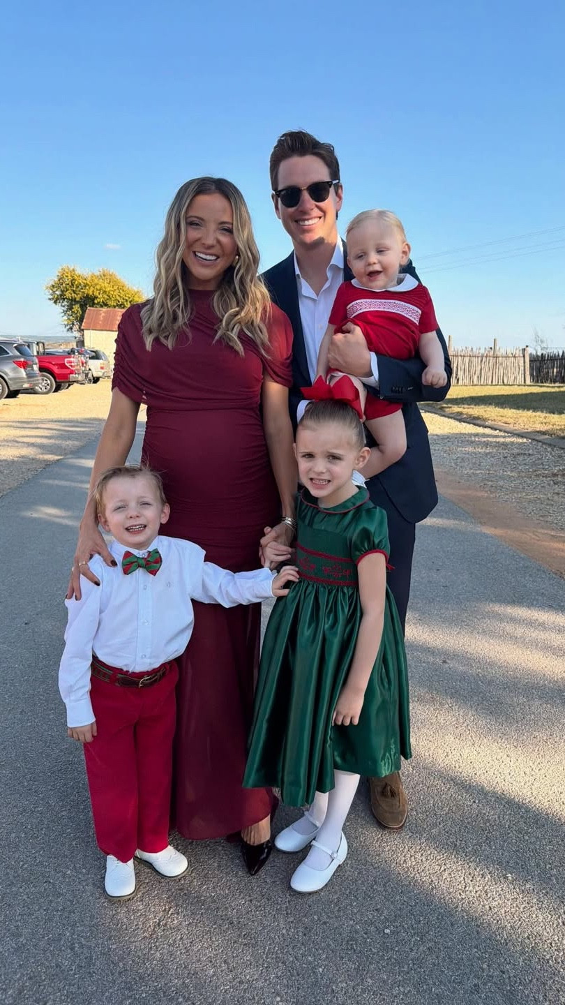 Wedding shenanigans ❤️

#LTKHoliday