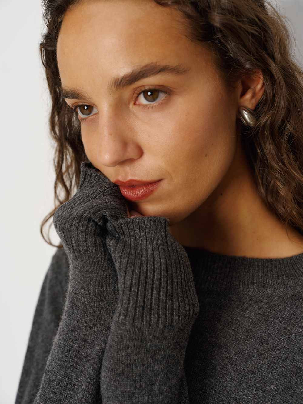 Nikki Cashmere Crew | Reformation (Global)