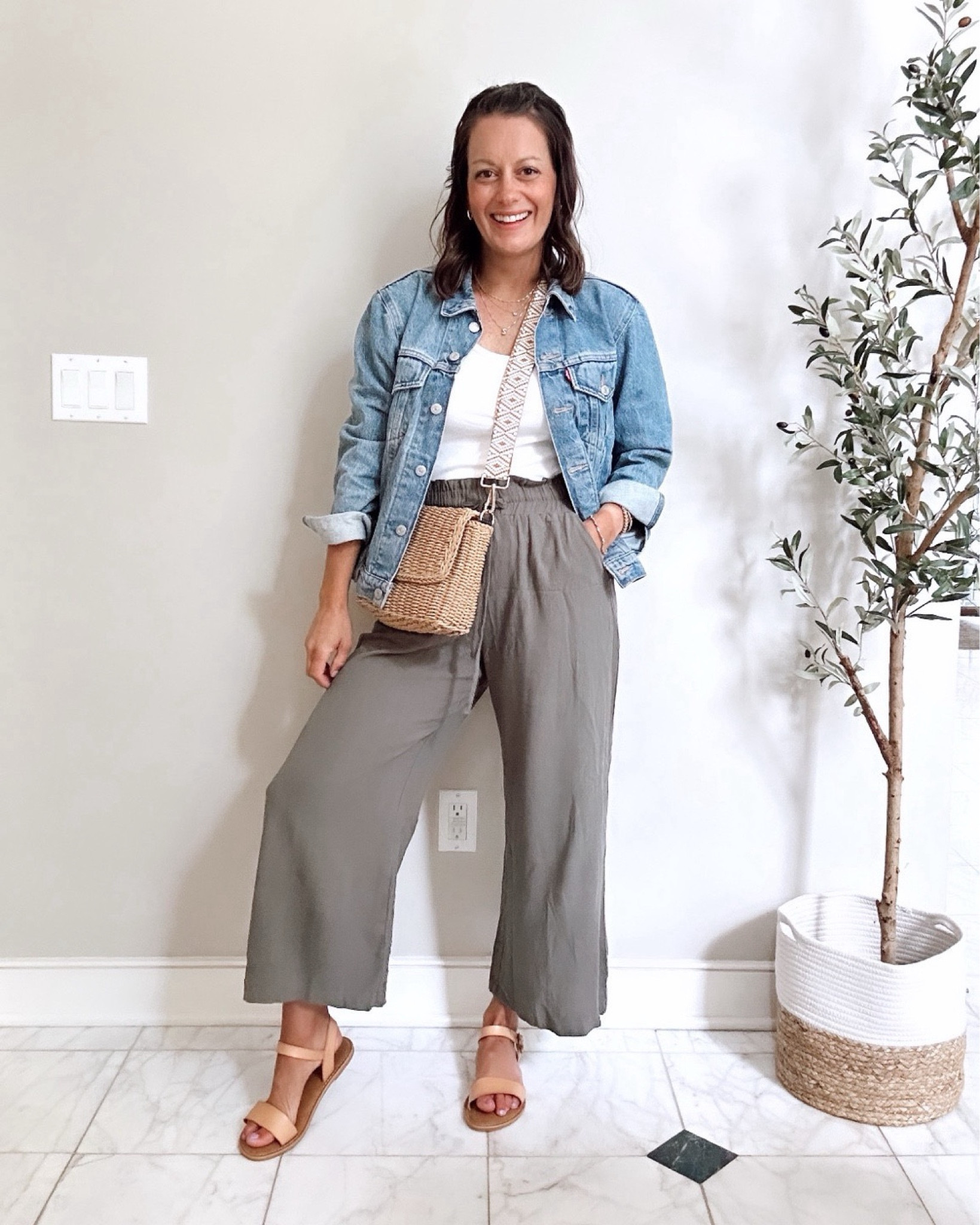 Amazon prime day deals!

Linen pants run true to size, jean jacket runs true to size.  Wearing a small in both.



#LTKSummerSales #LTKStyleTip #LTKFindsUnder50