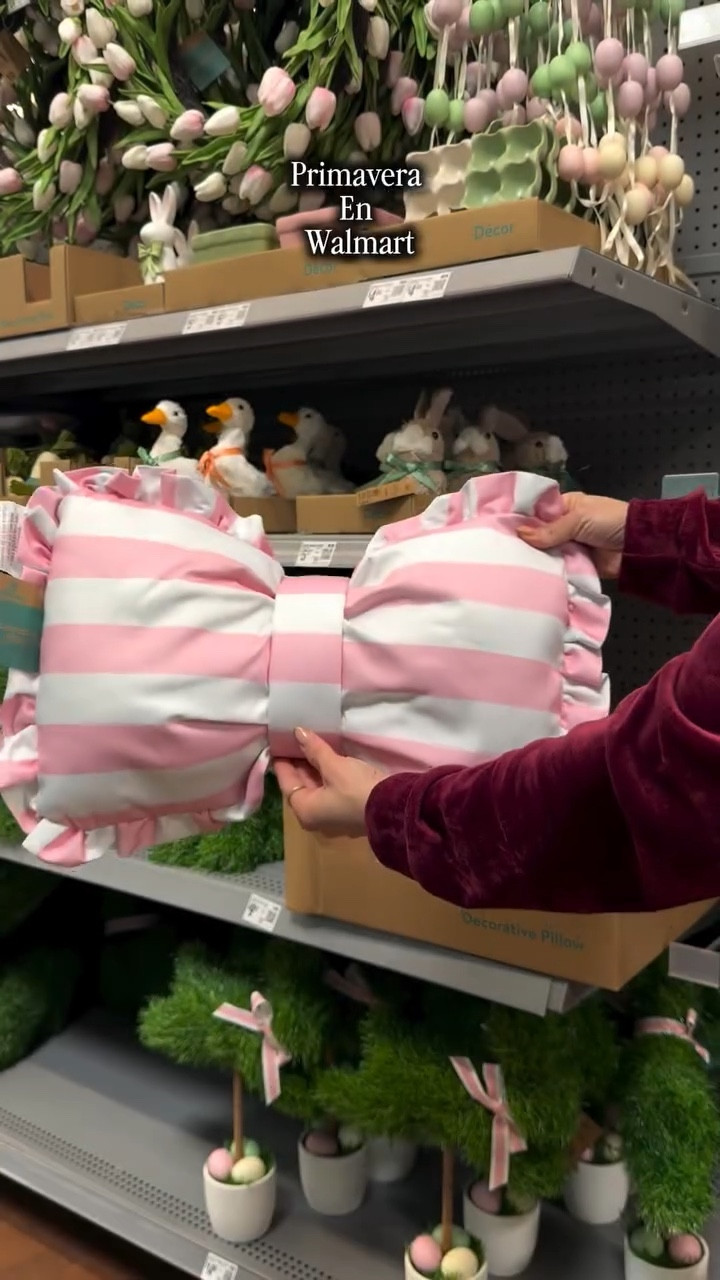 Walmart ya sacó su colección de decoración para spring y miren todas las cositas lindas que están llegando esta temporada. 🌷✨
Los colores, los detalles y ese aire fresco de primavera… ¡todo está precioso!

Si ves algo que te guste en el video, déjame un comentario con la palabra DECOR y te envío todos los detalles. 💙🌸🤍🐇

#spring #walmart #home #homedecor #motivacion