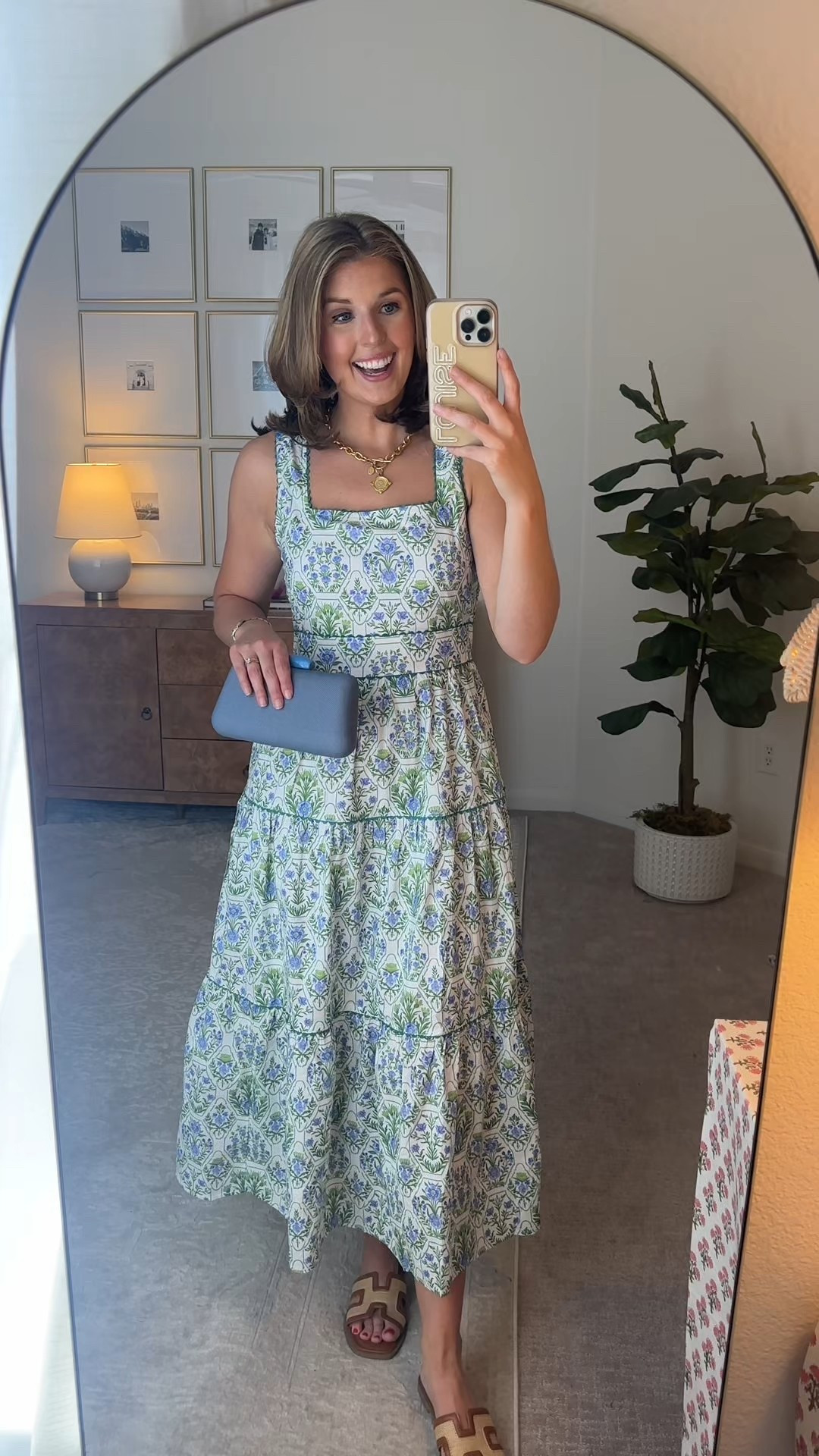 New arrivals from Avara! Wearing a S in this dress. Code LOUISE15 for 15% off!