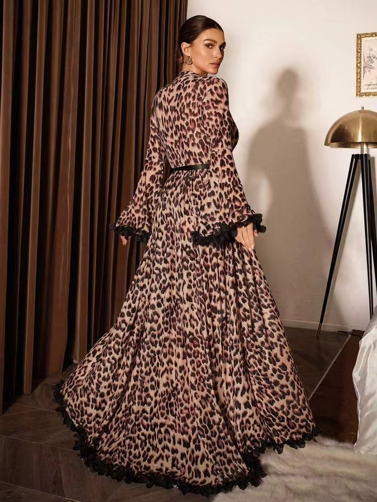 Slumberist 3D Floral Decor Leopard Print Mesh Flare Sleeve Ruffle Hem Tie Waist Robe, Vacation Style | SHEIN