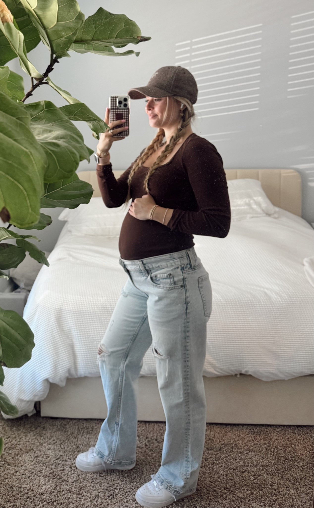 these low rise jeans are the BEST for easy bumpin’ ;) 

#LTKBaby #LTKmomlife #LTKBump