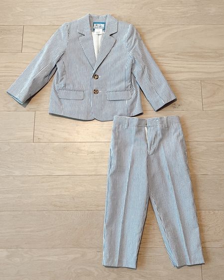 Bruce’s Easter outfit!🐰🤍💙💚

Toddler Easter outfit, baby Easter outfit, Florence Eiseman, pinstriped suit, baby suit, toddler suit, toddler style, spring toddler outfit

#LTKbaby #LTKkids #LTKSeasonal