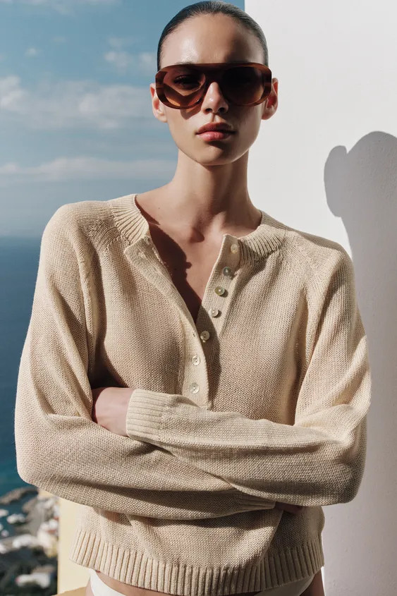 BUTTONED KNIT JUMPER | Zara UK