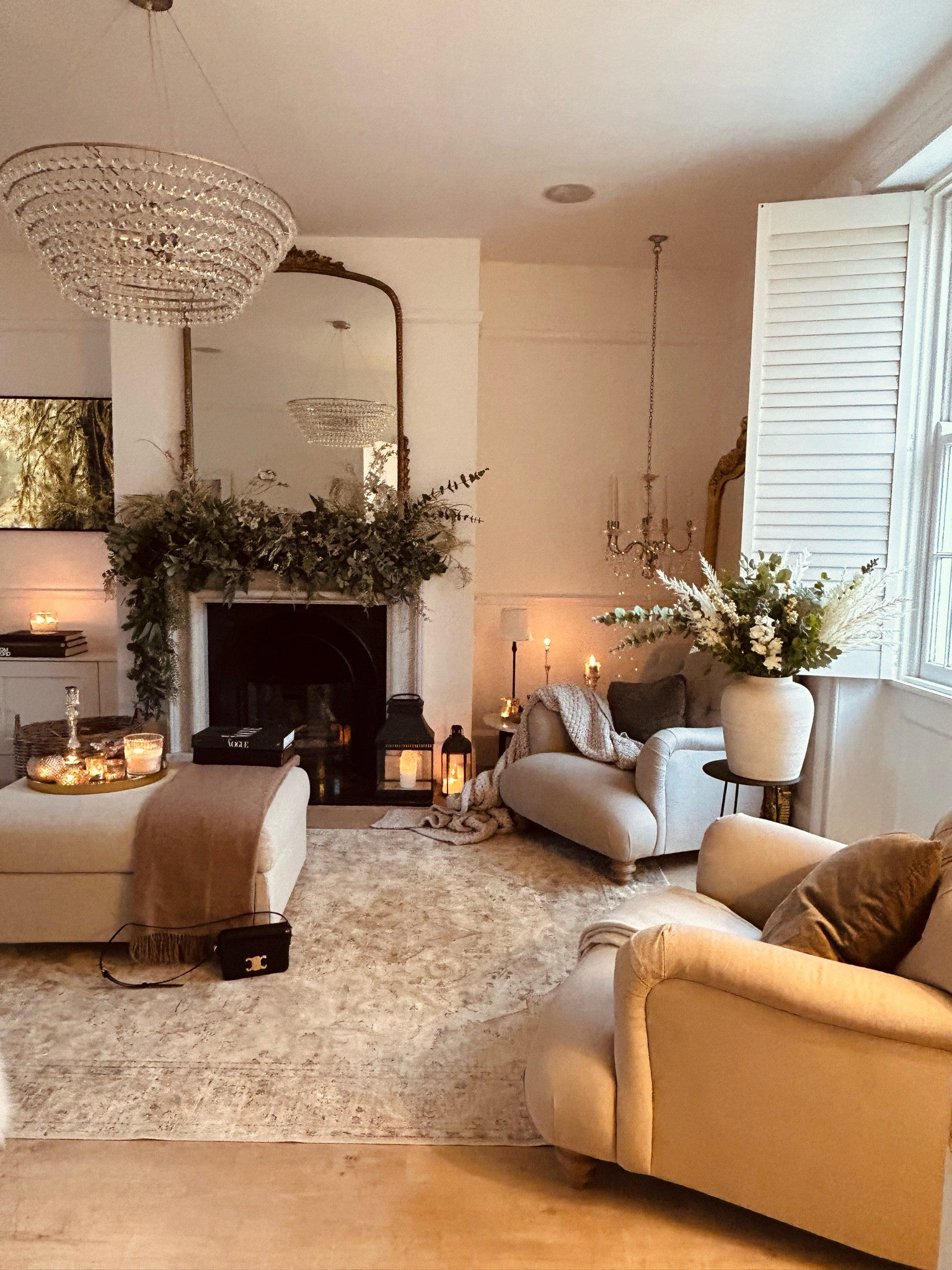 A cosy winter retreat 

#LTKhome #LTKfindsunder100 #LTKSeasonal