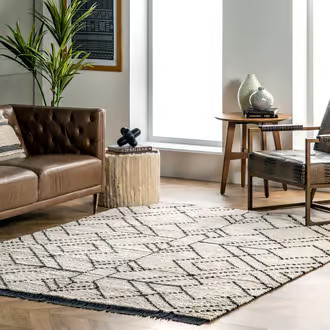 Beige Modern Tracery Tasseled 5' 3"" x 7' 6"" rug | Rugs USA