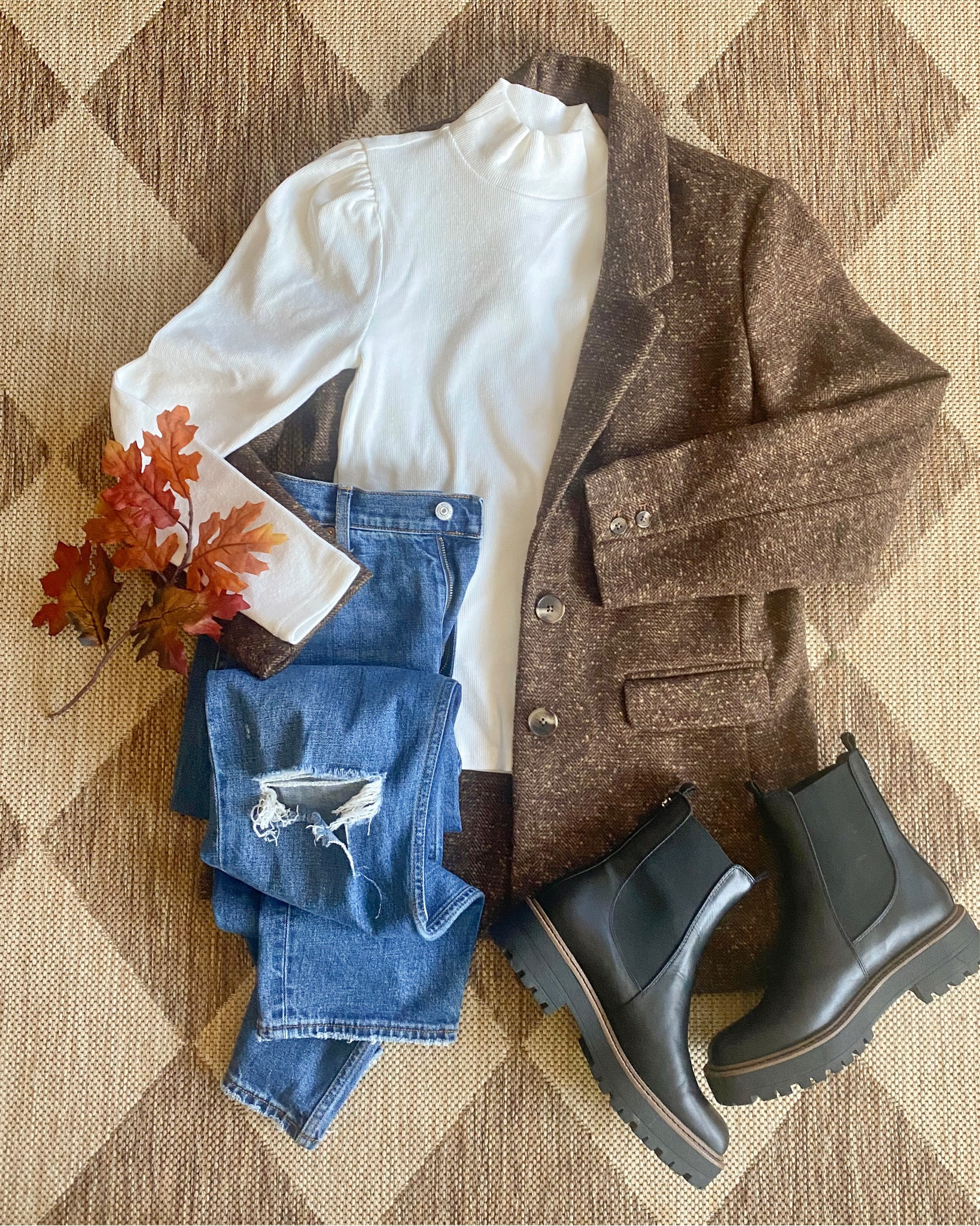 Old Navy outfit. Plaid blazer. Winter outfits. Chelsea boots. 

#LTKGiftGuide #LTKCyberweek #LTKSeasonal