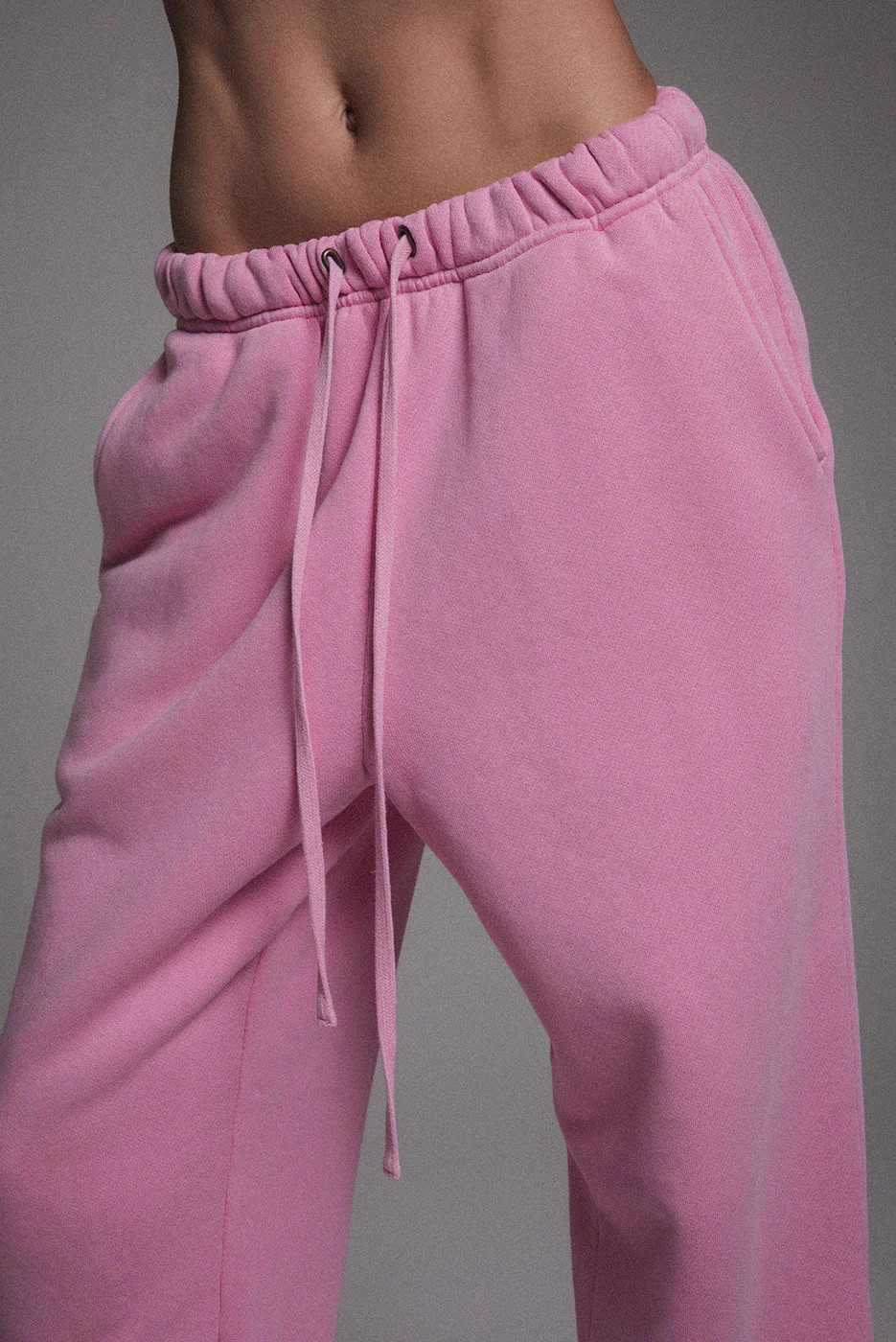 CORE STRAIGHT LEG SWEATPANT | Elwood Clothing