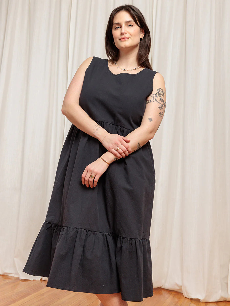 Birdie Sleeveless Dress Crinkle Cotton Black | Tradlands